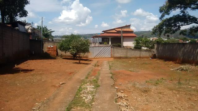 Oportunidade: Casa em lote de 1000 metros no Setor de Mansões de Sobradinho