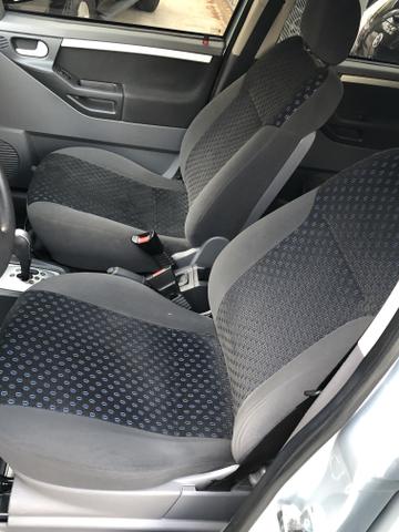 Meriva 1.8 Easytronic 2011 - Foto 10