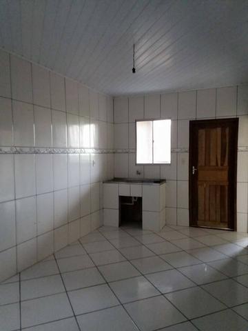 Aluga-se uma casa em Catu, 2 quartos - Próx. Colégio Fundação - Foto 6