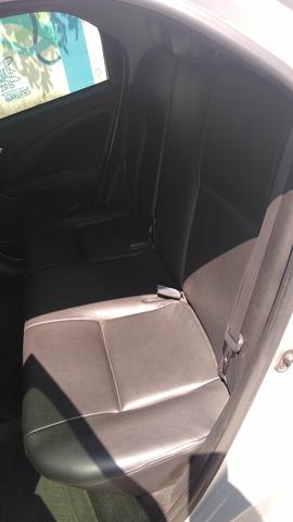 Etios 2017 automático com GNV - Foto 6