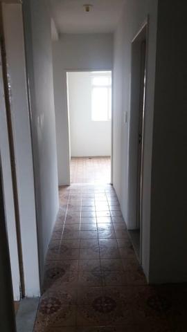 Alugo apartamento 3 quartos