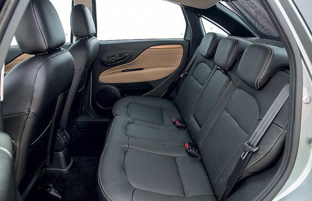 Fiat Linea Absolute 2015 apenas 38mkm - Foto 4