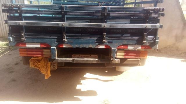 Chevrolet D-20 Custom com carroceria de madeira - Foto 12