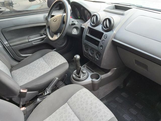 Fiesta sedan 2012 1.6 completo com gnv - Foto 8