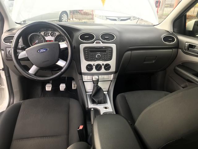 Ford Focus 1.6 Sedan Manual 2013 - Foto 6