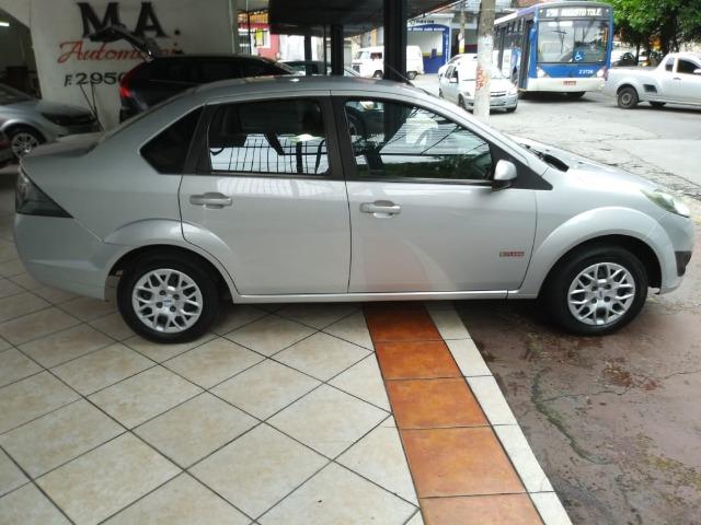 Fiesta 1.6 Mpi Class Sedan 8V Flex 4 portas Manual 2013 - Foto 3