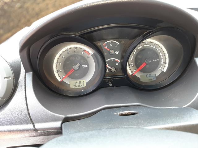 Vendo ou troco Fiesta Sedan 1.6, a vista dou um desconto - Foto 3