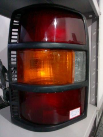 Lanterna esquerda Pajero GLX -B 98/99