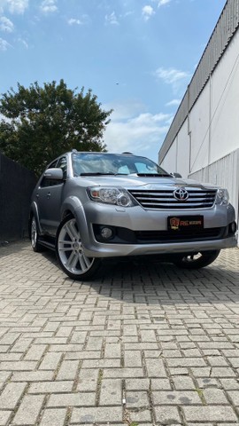 HILUX SW4