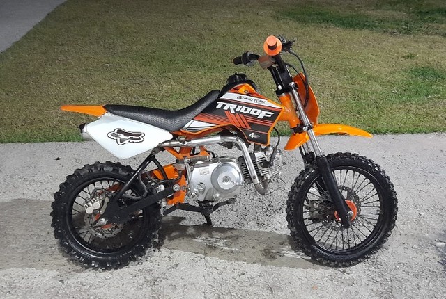 MOTO TR100F
