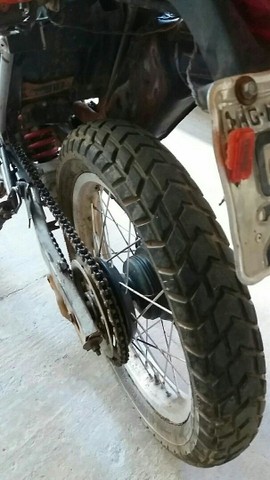 XR200 ANO 2002
