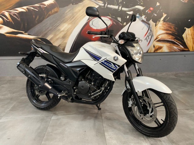 FAZER 250 BRANCA 2014