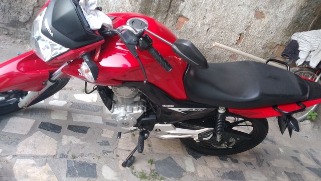 VENDO UMA MOTO FAN