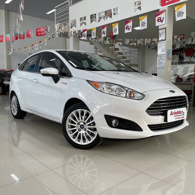 FIESTA 2015/2015 1.6 TITANIUM SEDAN 16V FLEX 4P POWERSHIFT