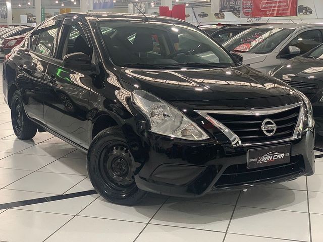 NISSAN VERSA