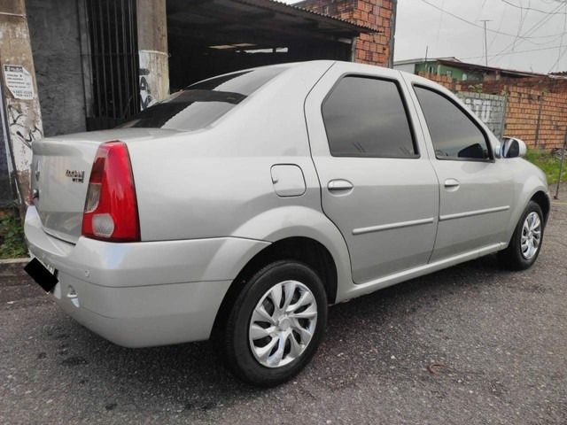 RENAULT LOGAN 1.6 2010