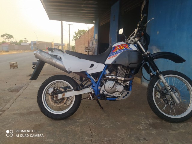 MOTO ESPECIAL / DE TRILHA EMPLACADA! SUZUKI DR 350 ÚNICA! 