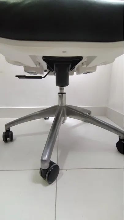 Cadeira Gamer de Escritório Branca com Rodas - Foto 4