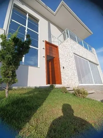 Belíssima casa no Park way a venda