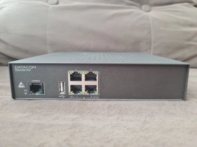 Datacom dm2500 4gt
