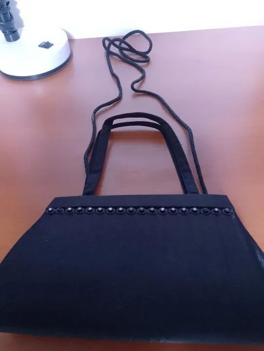 Bolsa de mão preta elegante de mão e ombro, sem uso  - Foto 5