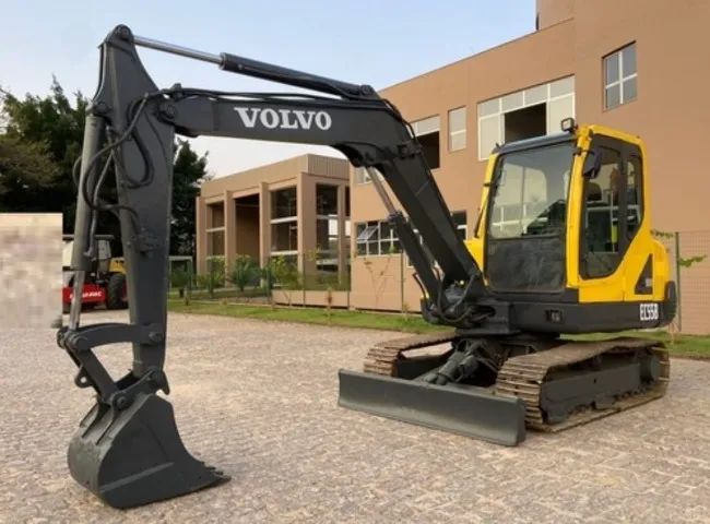  Mini Escavadeira Volvo EC55B