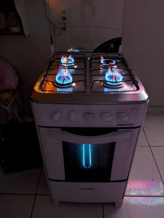 Fogão a Gás Esmaltec 4 Bocas com Forno