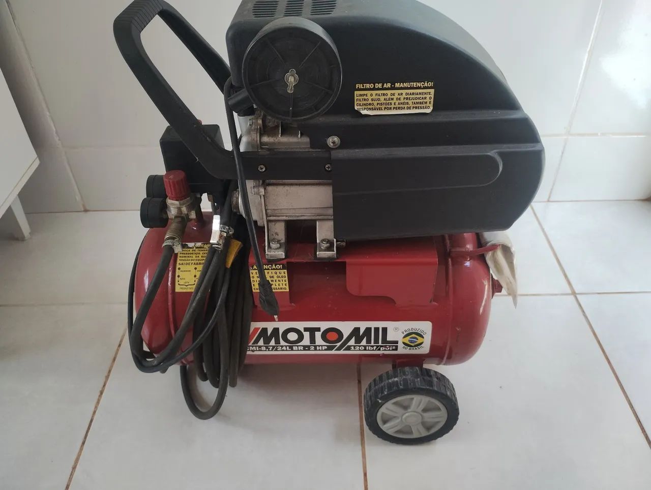 Compressor de ar Motomi 8,7/24L BR-2 HP 120 lbf/psi