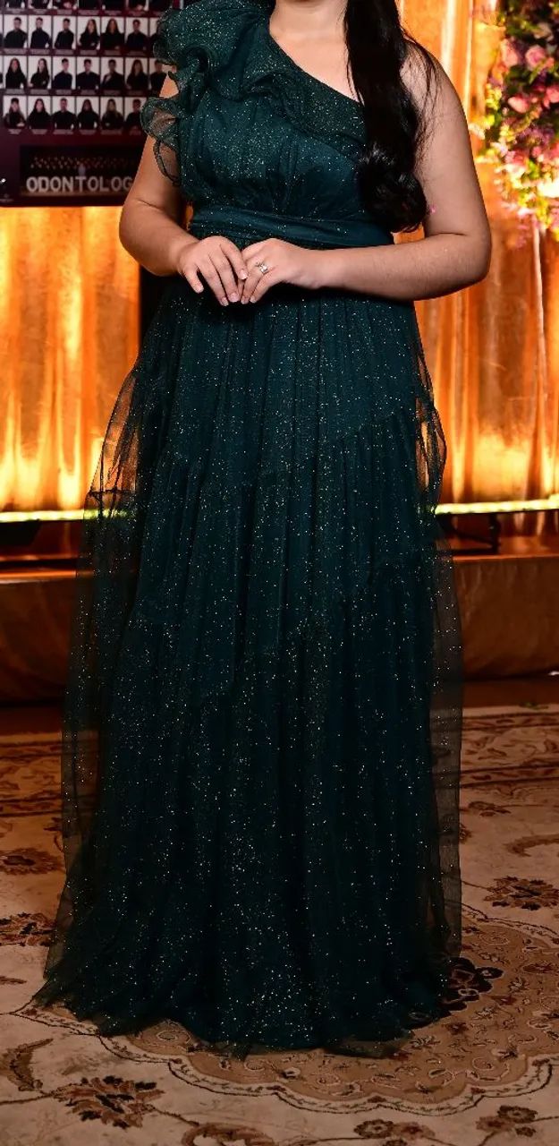Vestido de Festa Verde - Luxo e Elegância