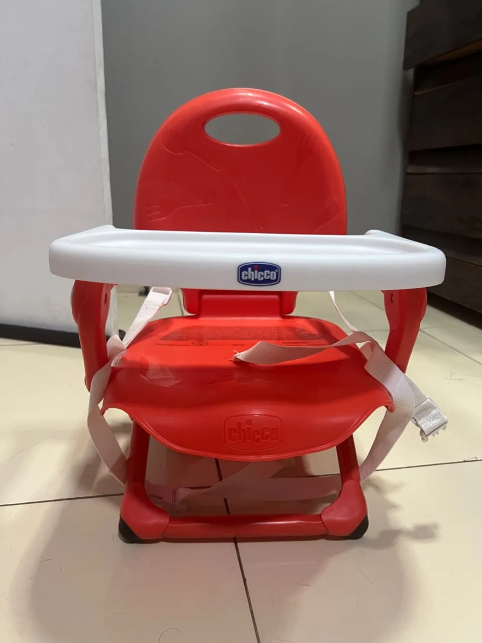 Cadeirinha de alimentação portátil