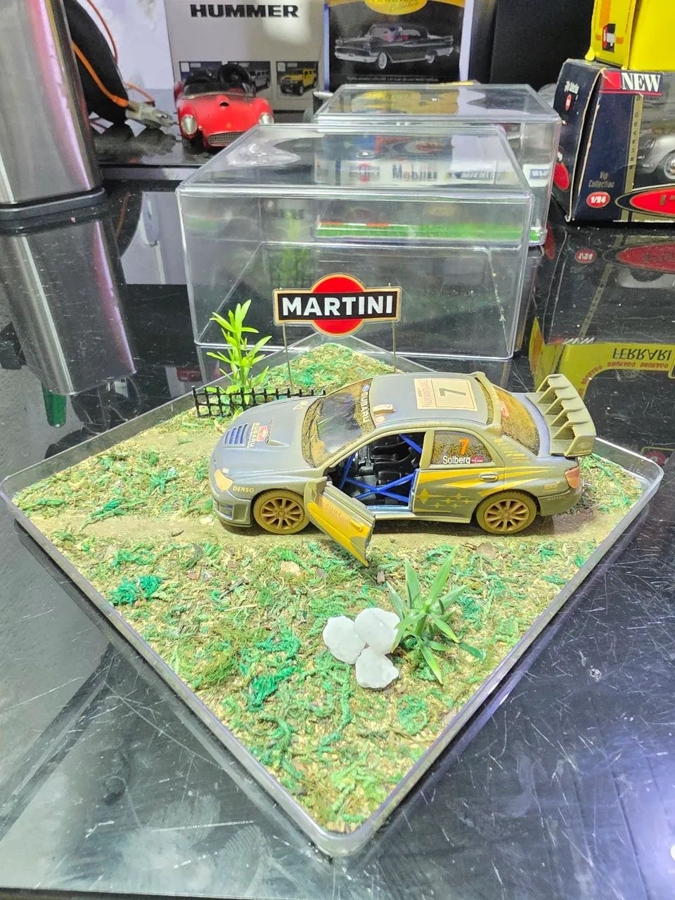 Miniatura com diorama rally martini 1:32 - Foto 4