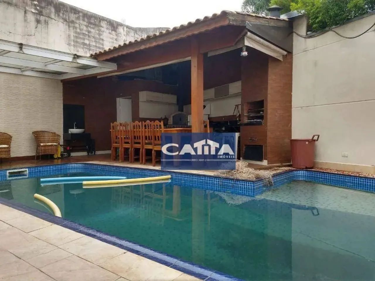 Sobrado com piscina 03 quartos à venda no Jardim Nossa Senhora do Carmo