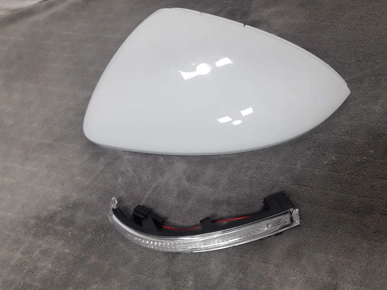 Capa do retrovisor do Golf MKT e  Tiguan e seta65184954008065123