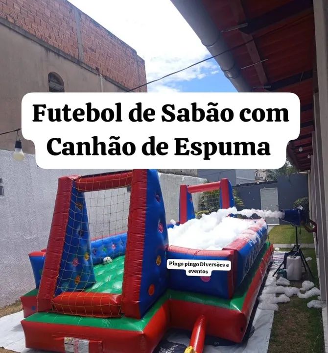 Futebol de Sabão com Canhão de Espuma