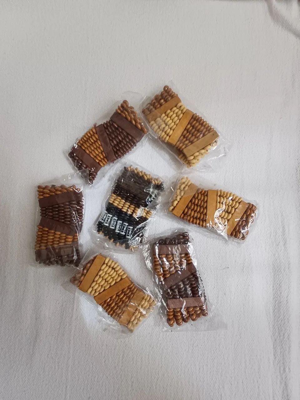 Pulseira de Madeira Artesanal - Foto 2