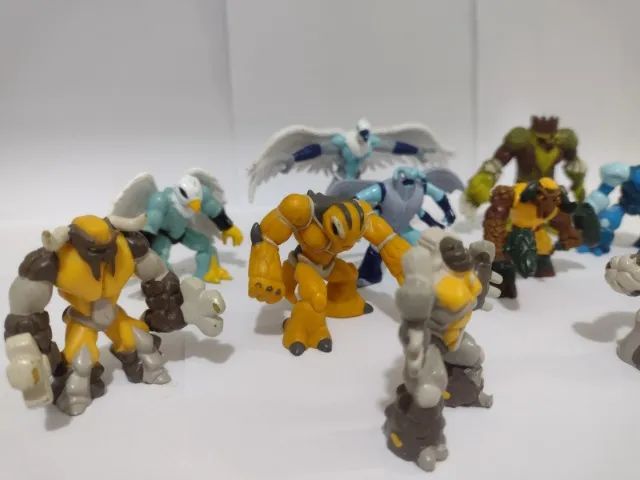 miniaturas bonecos gormit 11 unidades variadas/conservadas - Foto 2