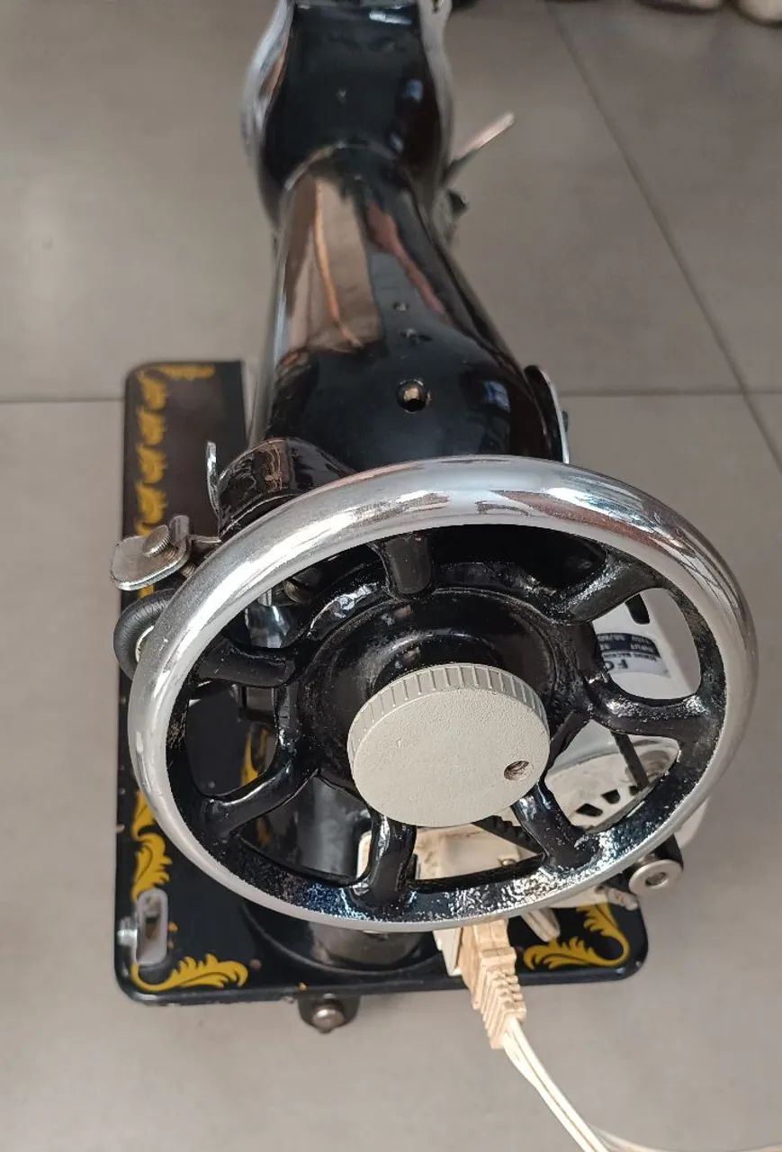 Máquina de costura Elgin64850147099010121