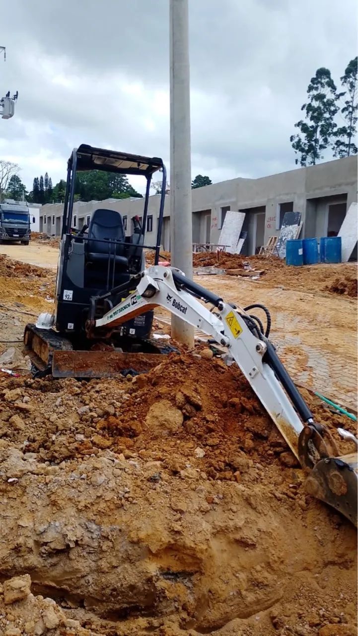 Vendo Bobcat E20z 2024 - Foto 3