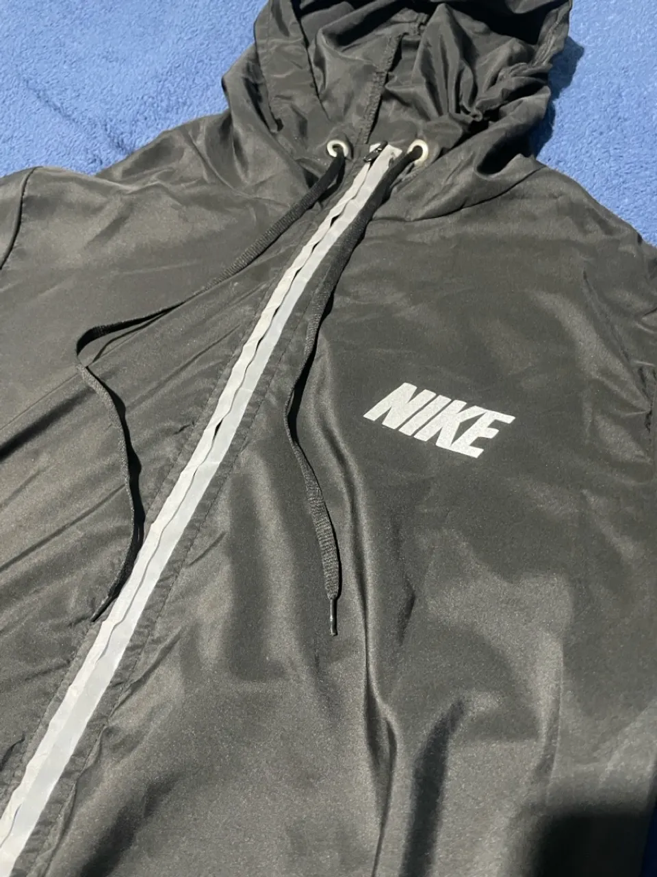 Jaqueta Nike com Capuz