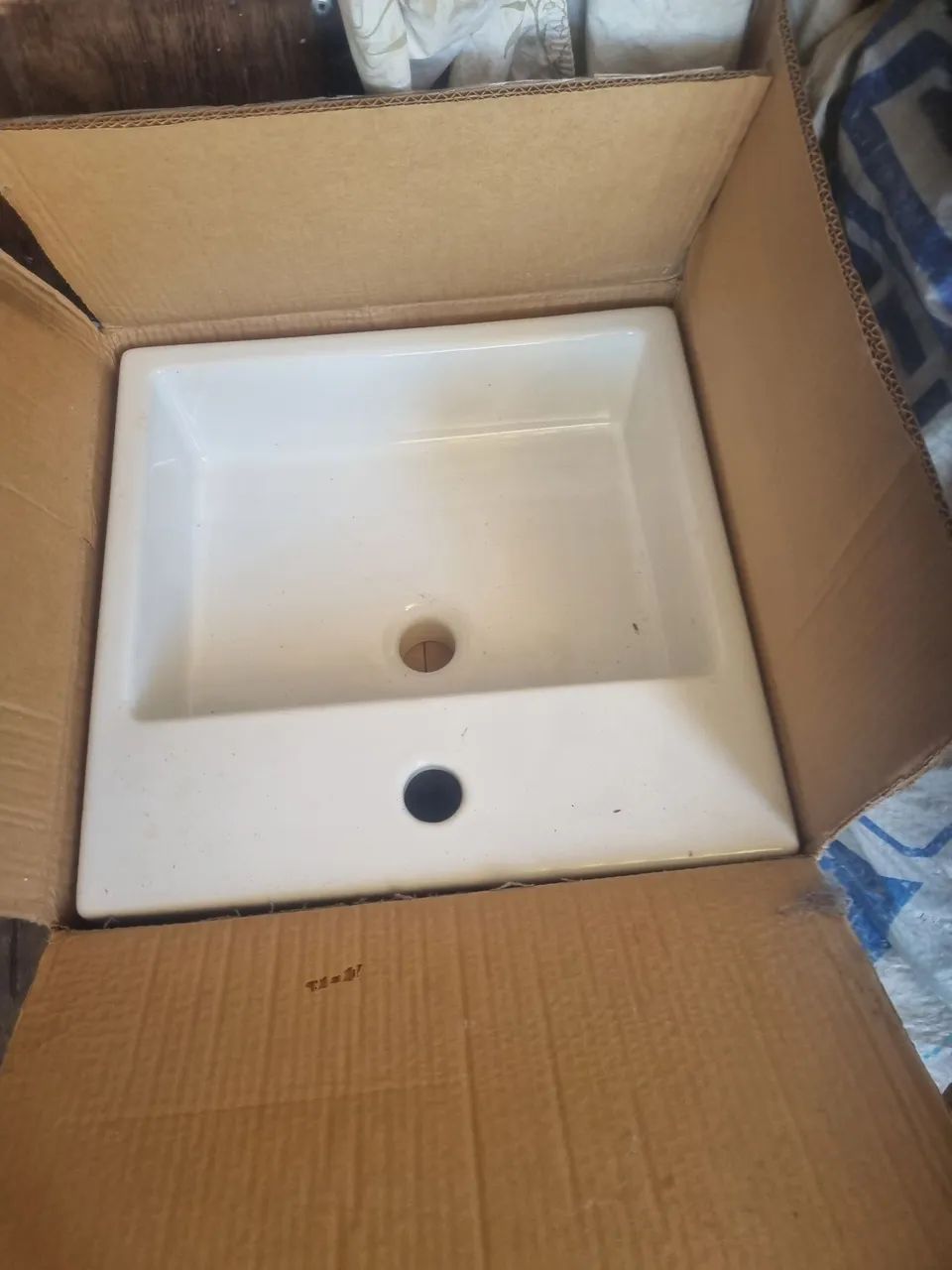 Pia para banheiro Deca