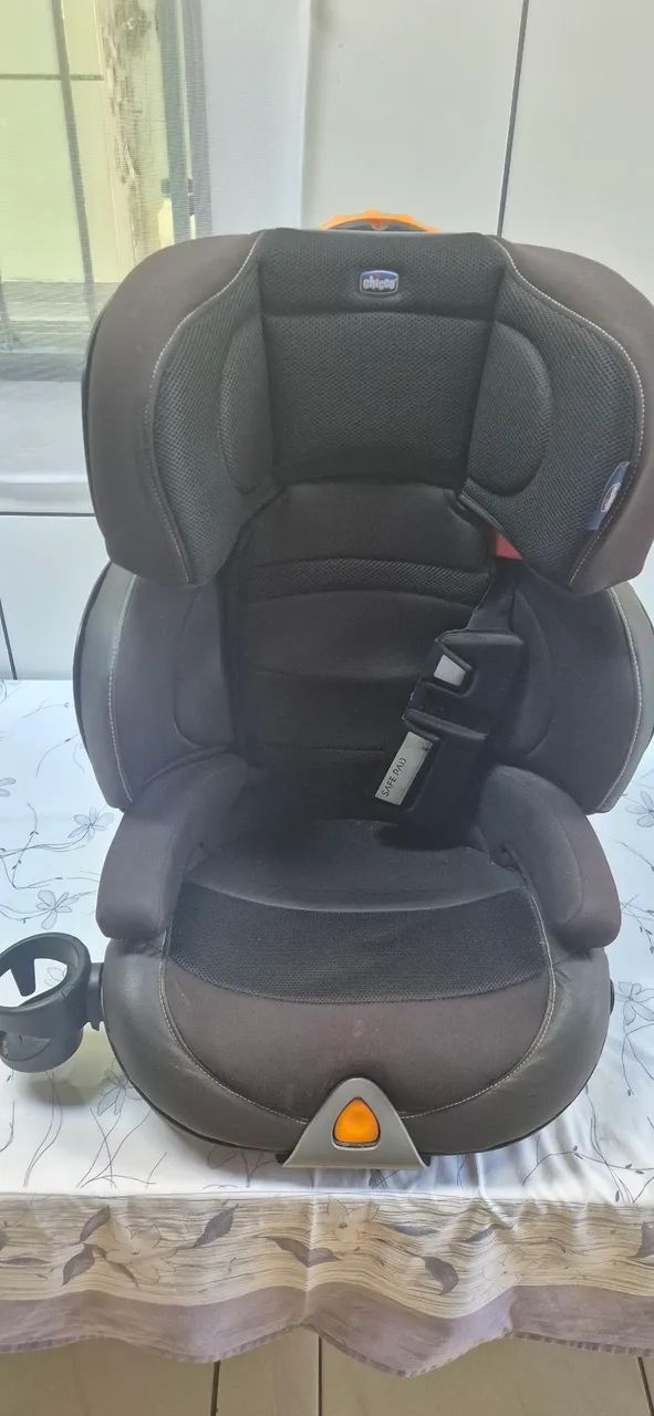 Cadeirinha Chicco oasys 2-3 fixplus 15 a 36 kg