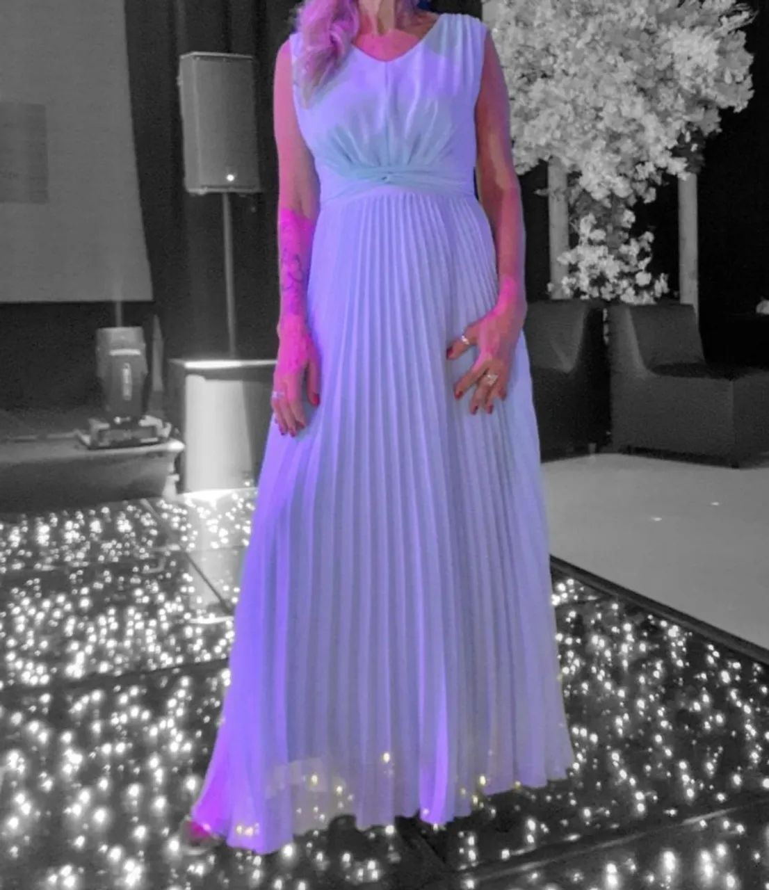 Vestido longo plissado azul claro