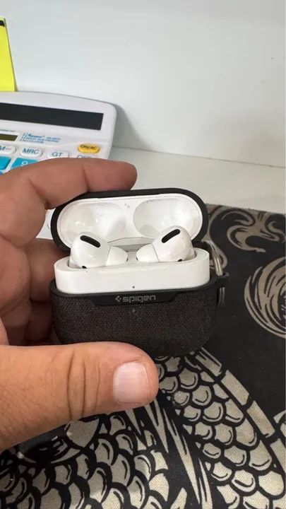 AirPods Pro com case