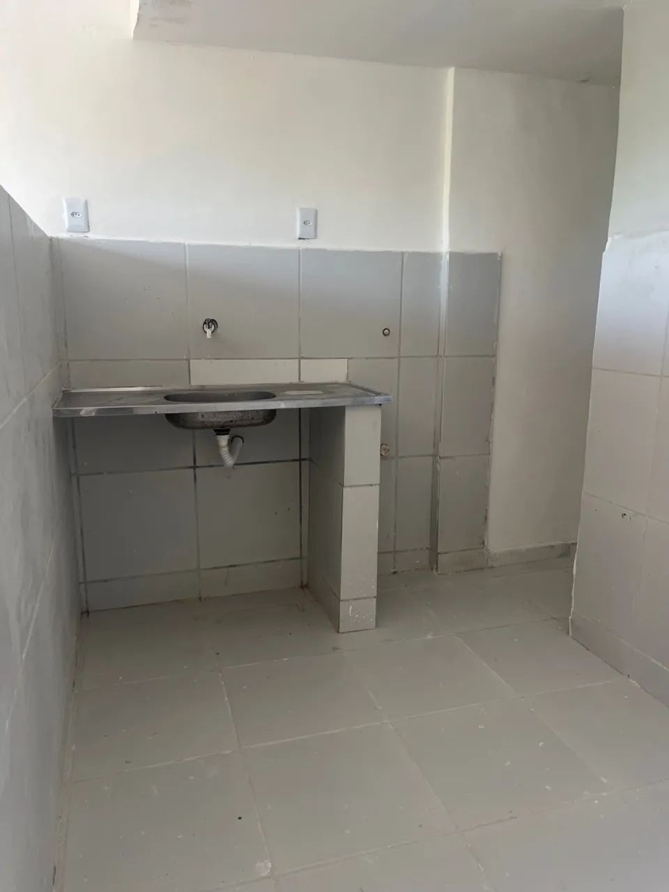 APARTAMENTO e KITNETS para alugar em Petrópolis! Próximo ao HUOL e maternidade  - Foto 3