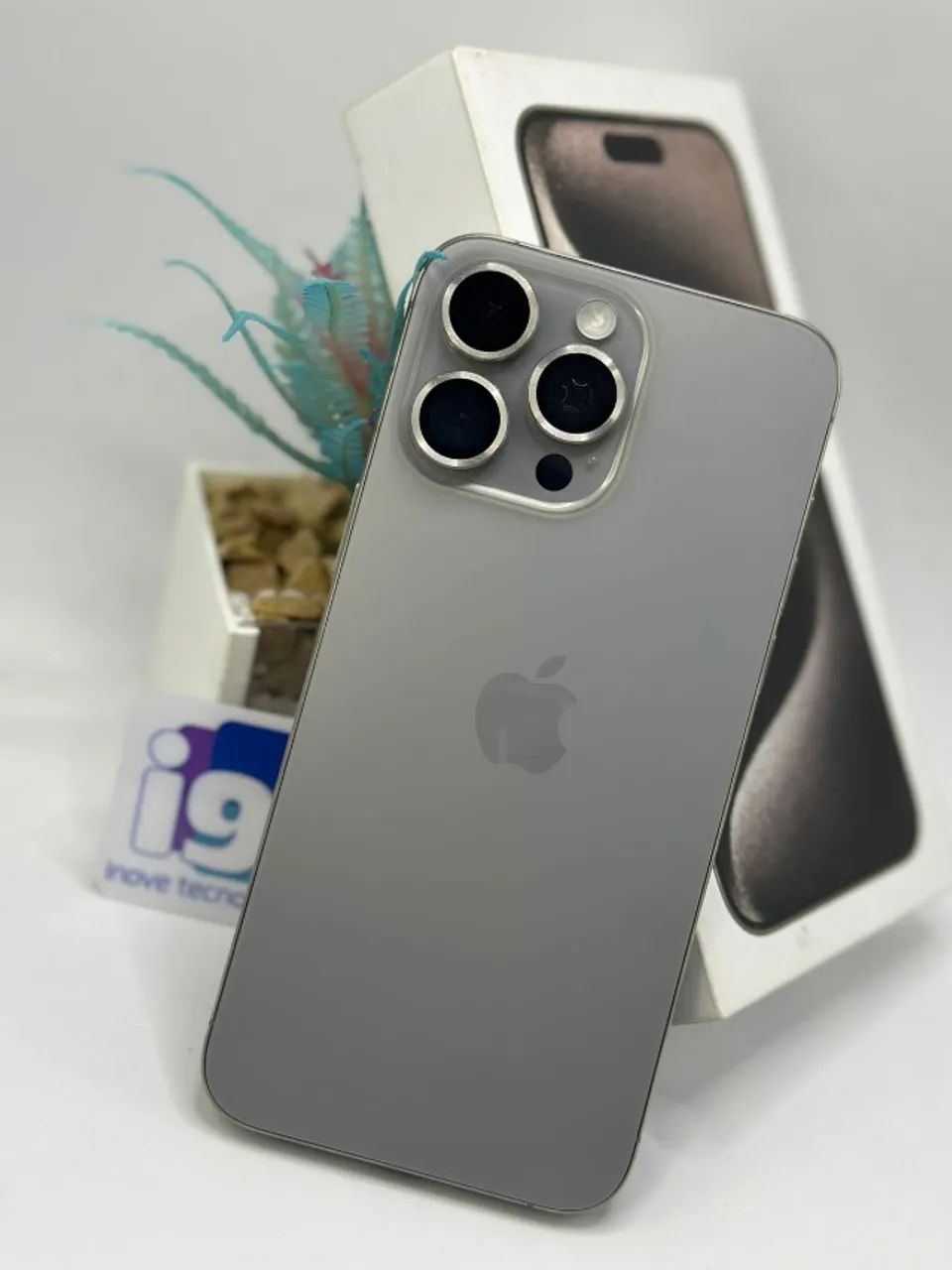 オマケ付　iPhone 15 Pro Max 256gb ナチュラル　チタン iphone 15 pro max Natural Titanium 256GB 83% saúde da bateria