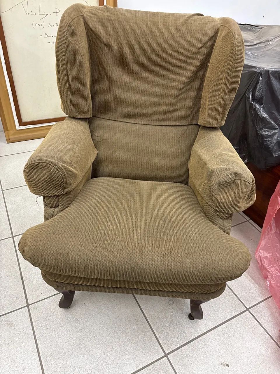 Poltrona com puff - Foto 2