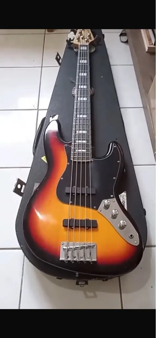 Baixo 5 cordas Sunburst auburn 5c - troco