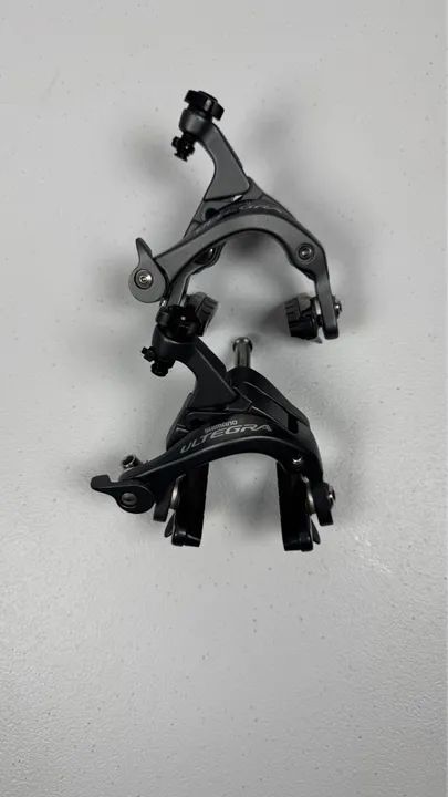 PAR FERRADURA SHIMANO ULTREGA SEMI NOVAS  - Foto 5