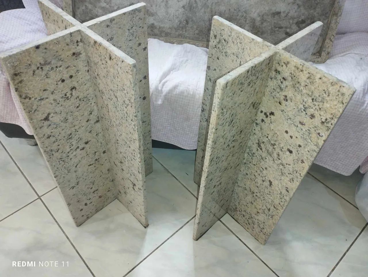 Essa é sua chance de ter uma mesa nova e barata!!! - Foto 3