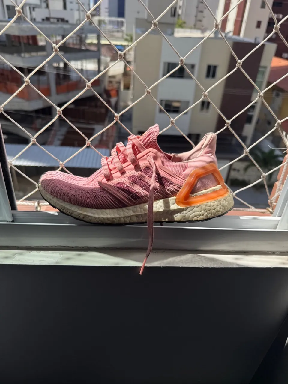 Tênis Adidas